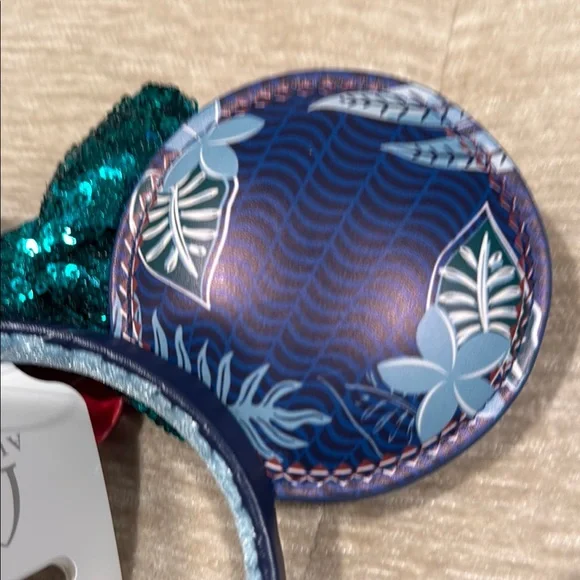 Aulani Mickey / Minnie Mouse Sequin Ears Headband - Picture 8 of 10